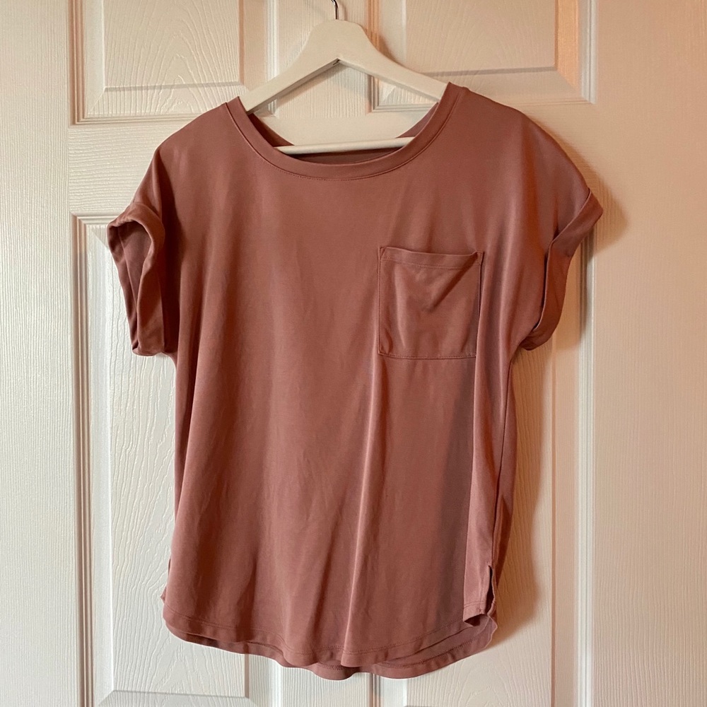 Pink/mauve top